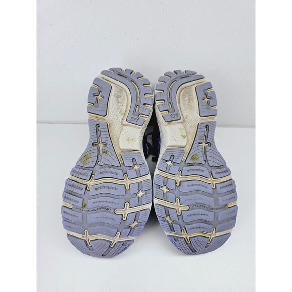 Brooks Women 6 Comfy footwear - Picture 7 of 10